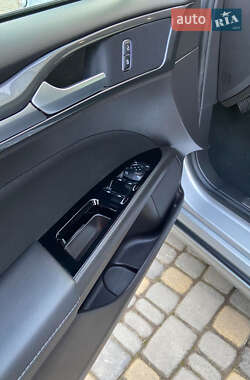 Лифтбек Ford Mondeo 2020 в 