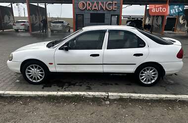 Ліфтбек Ford Mondeo 1997 в 