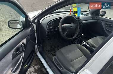 Ліфтбек Ford Mondeo 1997 в 