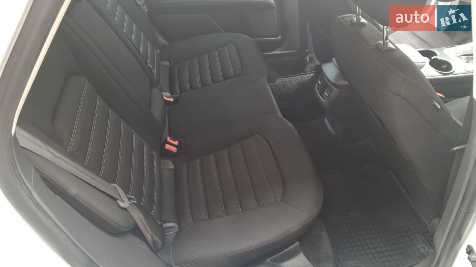 2017 Ford Mondeo - мініатюра 28