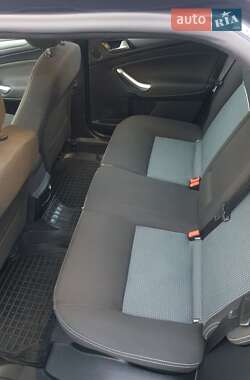 Универсал Ford Mondeo 2011 в 