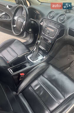 Универсал Ford Mondeo 2013 в 