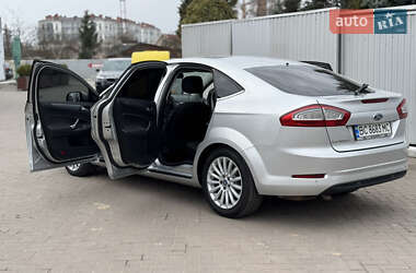 Седан Ford Mondeo 2013 в 