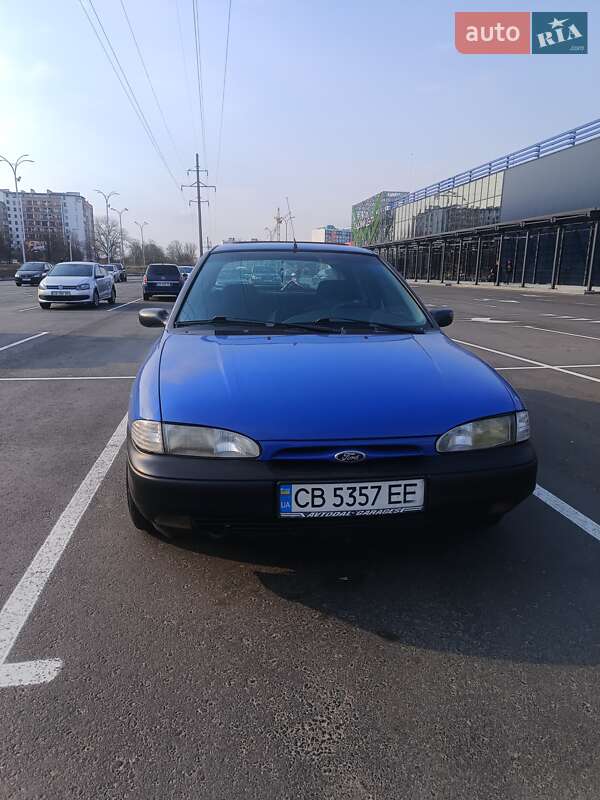 Лифтбек Ford Mondeo 1994 в 