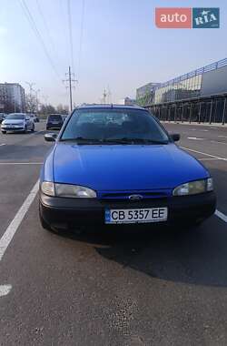 Лифтбек Ford Mondeo 1994 в 