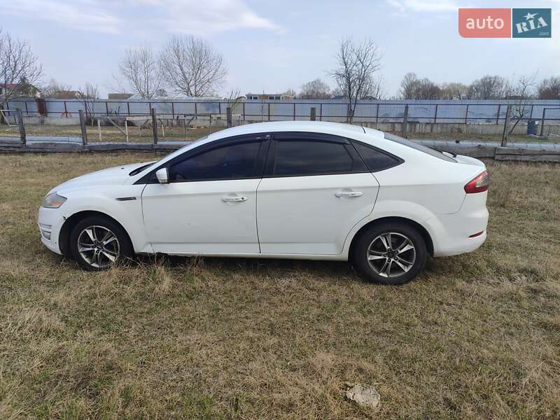 Лифтбек Ford Mondeo 2013 в Броварах