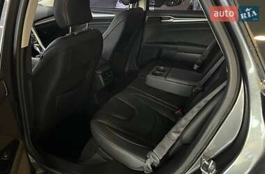 Седан Ford Mondeo 2016 в 