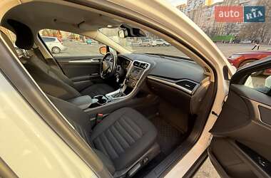Ліфтбек Ford Mondeo 2017 в 