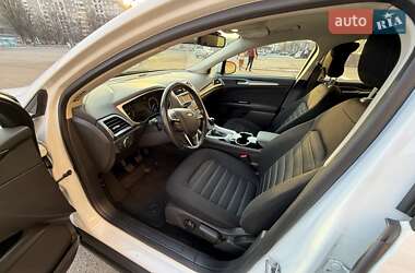 Ліфтбек Ford Mondeo 2017 в 