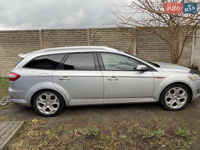 Універсал Ford Mondeo 2010 в Макарові
