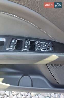 Седан Ford Mondeo 2016 в 