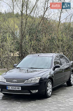 Седан Ford Mondeo 2001 в Новояворовске