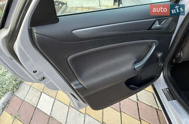 Лифтбек Ford Mondeo 2013 в 