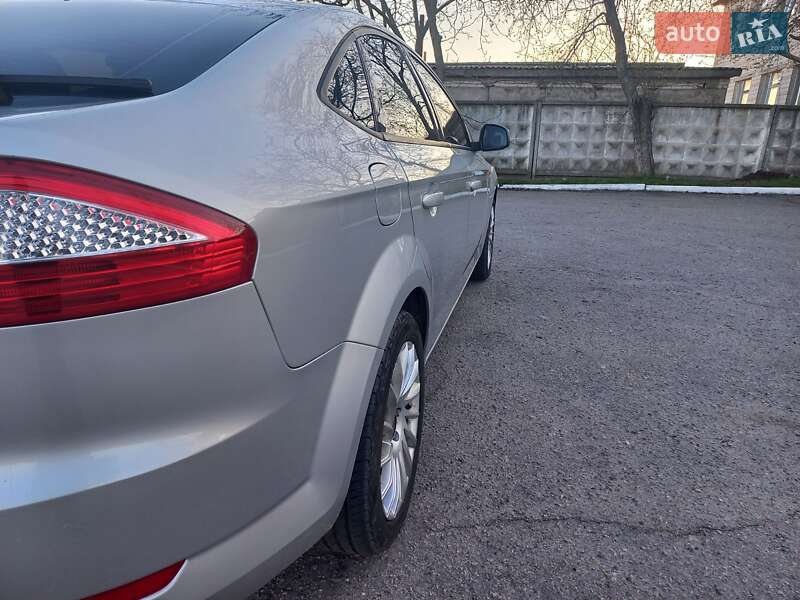 Лифтбек Ford Mondeo 2007 в Тетиеве