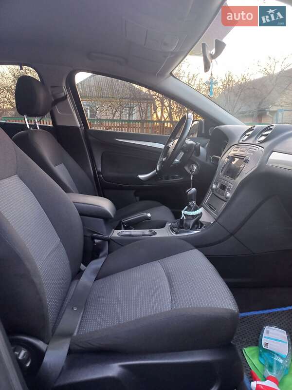 Лифтбек Ford Mondeo 2007 в Тетиеве