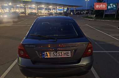 Лифтбек Ford Mondeo 2001 в 