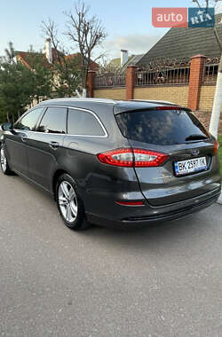 Универсал Ford Mondeo 2015 в 