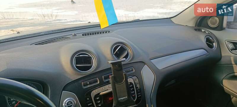 Седан Ford Mondeo 2011 в Києві