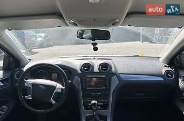 Универсал Ford Mondeo 2012 в 