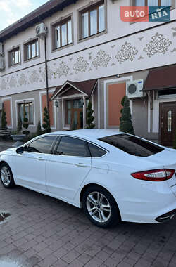 Седан Ford Mondeo 2017 в 