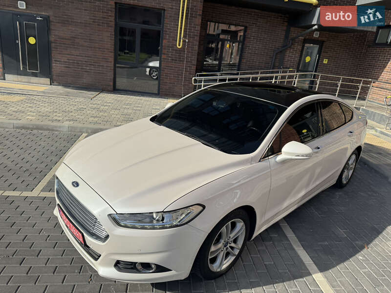 Седан Ford Mondeo 2015 в Миргороде