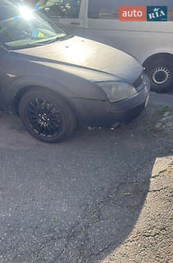 Універсал Ford Mondeo 2002 в 