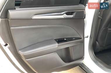 Седан Ford Mondeo 2019 в 