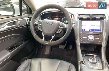 Седан Ford Mondeo 2019 в 