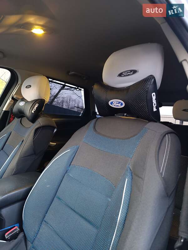 Универсал Ford Mondeo 2011 в Шумске