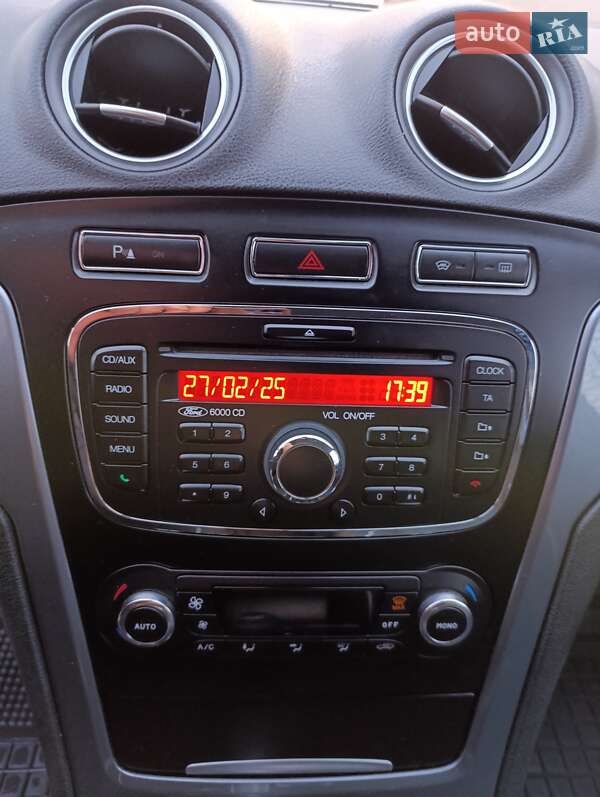 Универсал Ford Mondeo 2011 в Шумске