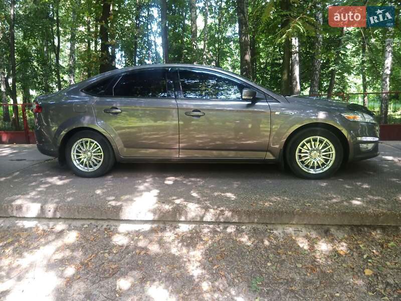 Ford Mondeo 2013