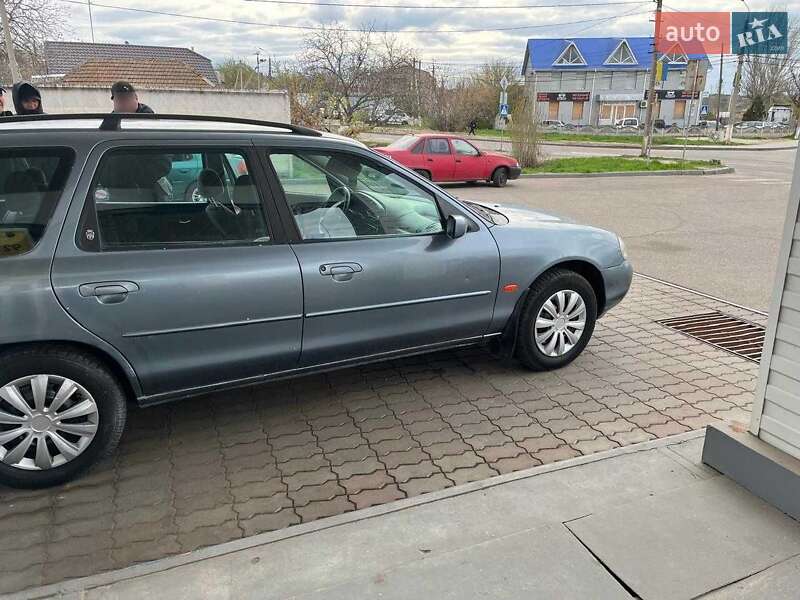 Універсал Ford Mondeo 2000 в Великій Олександрівці