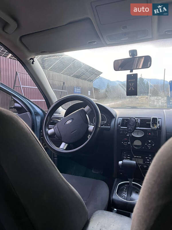Лифтбек Ford Mondeo 2002 в Верховине