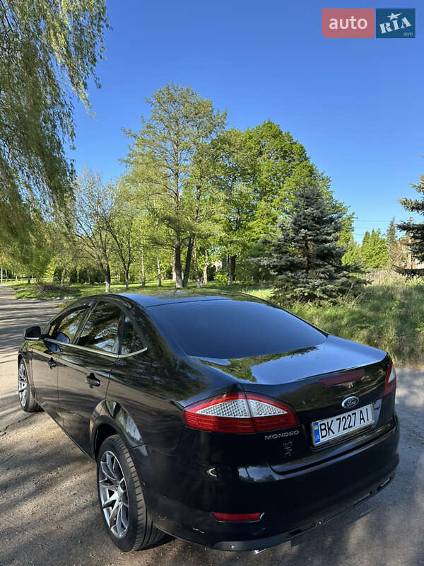 Седан Ford Mondeo 2007 в Рівному