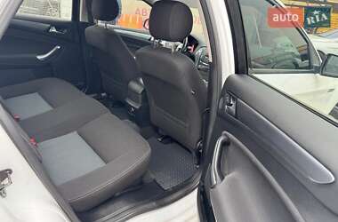 Седан Ford Mondeo 2012 в 
