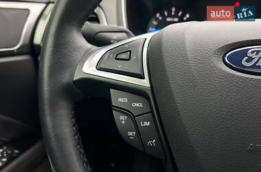 Седан Ford Mondeo 2019 в 