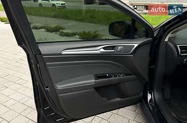 Седан Ford Mondeo 2019 в 