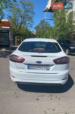 Лифтбек Ford Mondeo 2013 в 