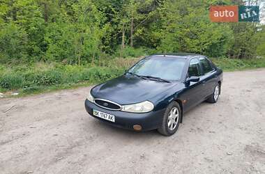 Лифтбек Ford Mondeo 1997 в Бродах