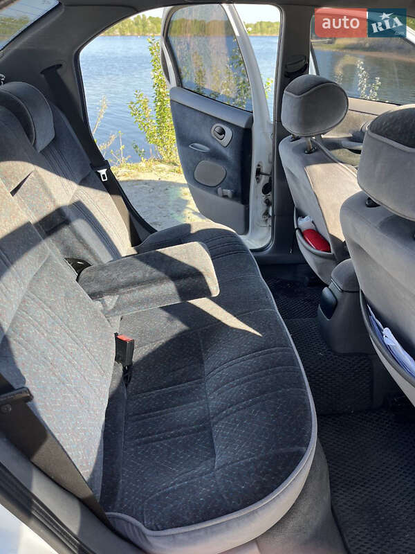 Седан Ford Mondeo 1994 в Кременчуге