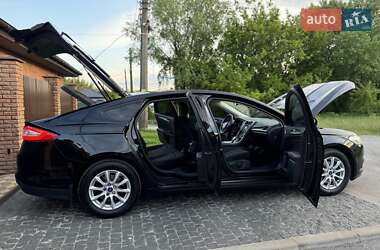 Седан Ford Mondeo 2017 в 