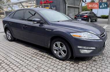Ліфтбек Ford Mondeo 2013 в 