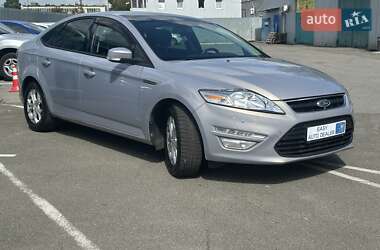 Ліфтбек Ford Mondeo 2013 в 