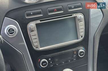 Ліфтбек Ford Mondeo 2013 в 