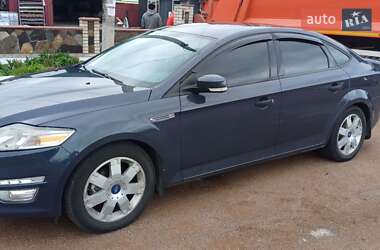 Седан Ford Mondeo 2011 в 
