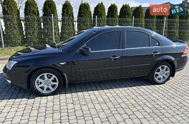 Седан Ford Mondeo 2004 в 