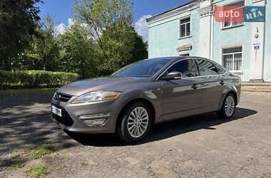 Седан Ford Mondeo 2012 в Гайвороні