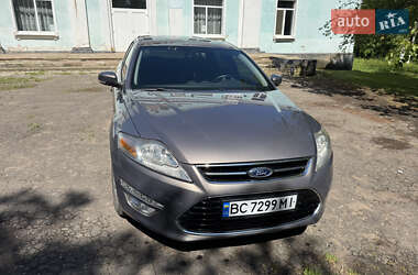 Седан Ford Mondeo 2012 в 