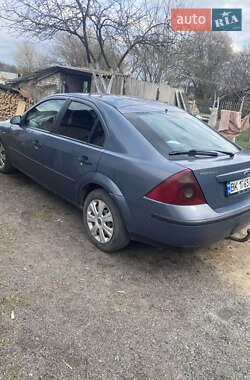 Седан Ford Mondeo 2001 в Квасилові