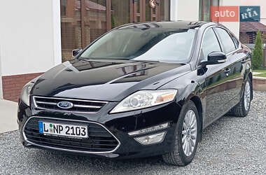 Седан Ford Mondeo 2012 в Бучаче